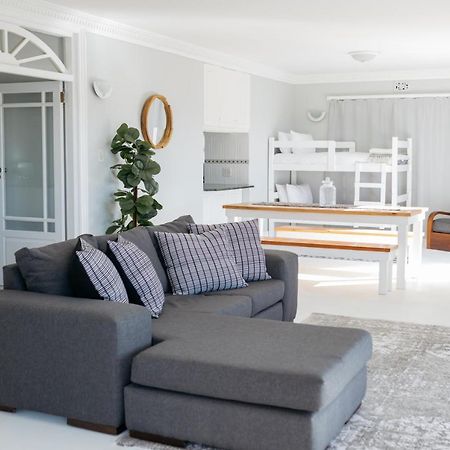 Nahoon Beach Villas Self Catering Apartments 东伦敦 外观 照片
