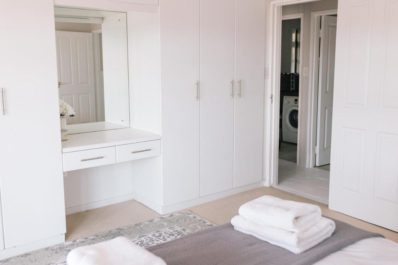 Nahoon Beach Villas Self Catering Apartments 东伦敦 外观 照片