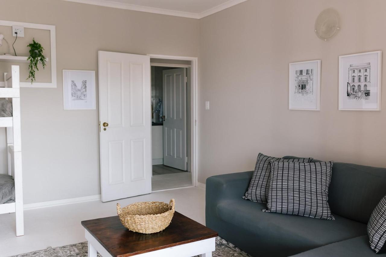 Nahoon Beach Villas Self Catering Apartments 东伦敦 外观 照片