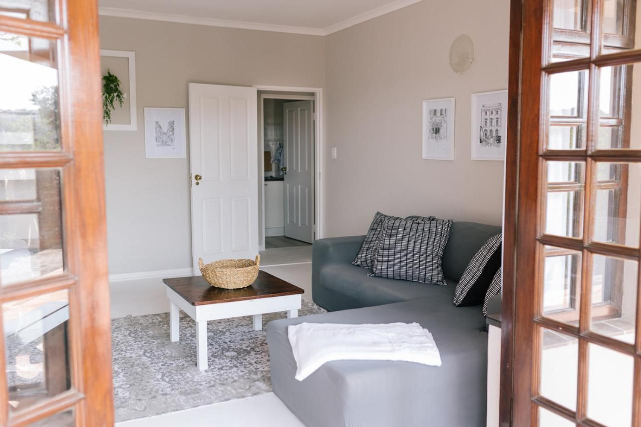 Nahoon Beach Villas Self Catering Apartments 东伦敦 外观 照片