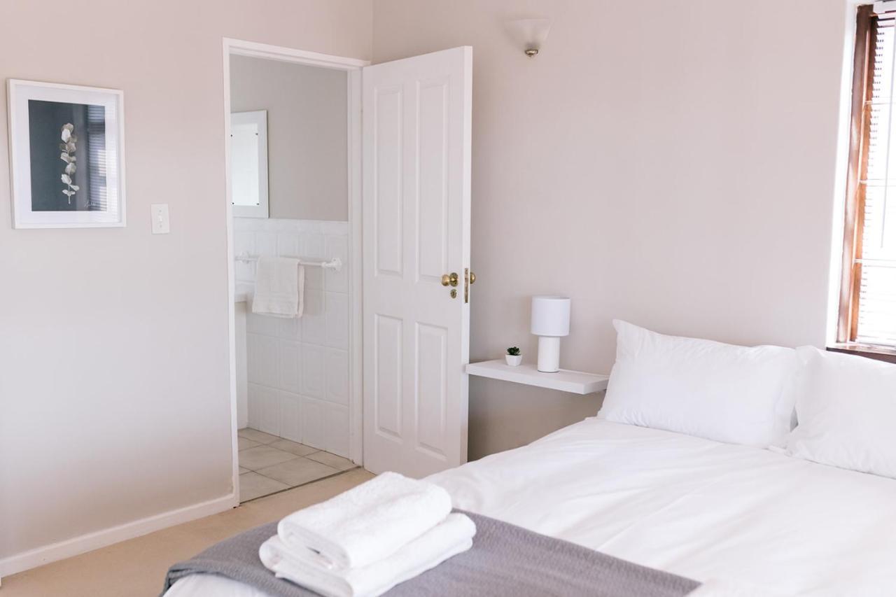 Nahoon Beach Villas Self Catering Apartments 东伦敦 外观 照片