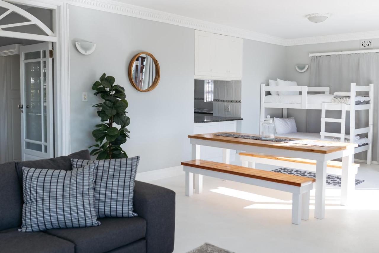 Nahoon Beach Villas Self Catering Apartments 东伦敦 外观 照片