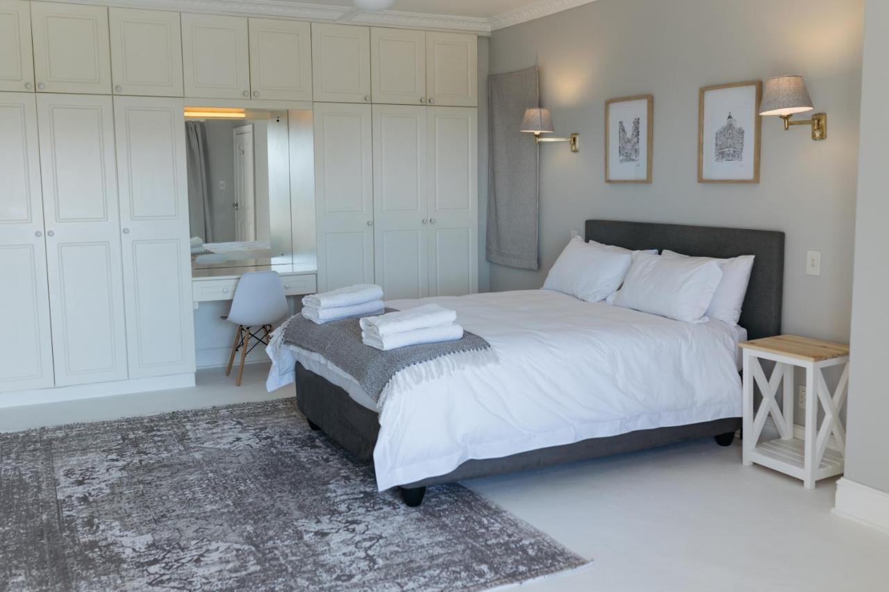 Nahoon Beach Villas Self Catering Apartments 东伦敦 外观 照片