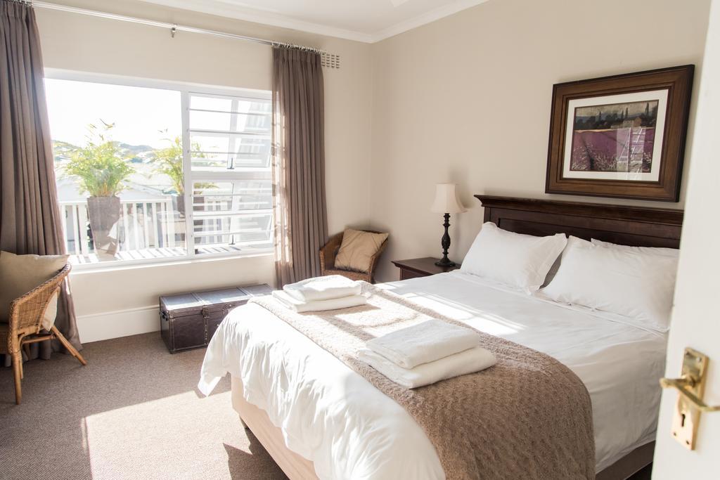 Nahoon Beach Villas Self Catering Apartments 东伦敦 外观 照片