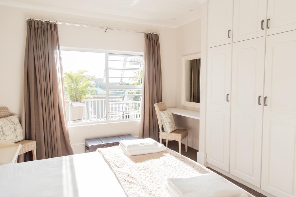 Nahoon Beach Villas Self Catering Apartments 东伦敦 客房 照片