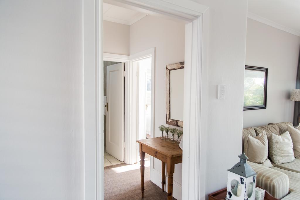 Nahoon Beach Villas Self Catering Apartments 东伦敦 客房 照片