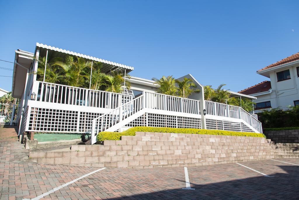 Nahoon Beach Villas Self Catering Apartments 东伦敦 客房 照片